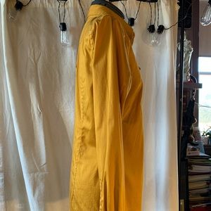 Banana Republic women’s tailored fit button down shirt